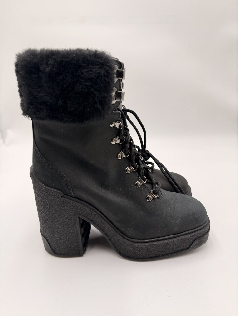 Women’s Moncler Claudia Faux Fur-Trimmed Nubuck Ankle Boot Size 38